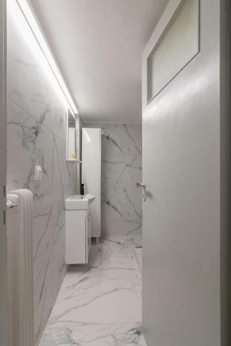 Fully Renovated 1 Bedroom Condo Athènes Extérieur photo