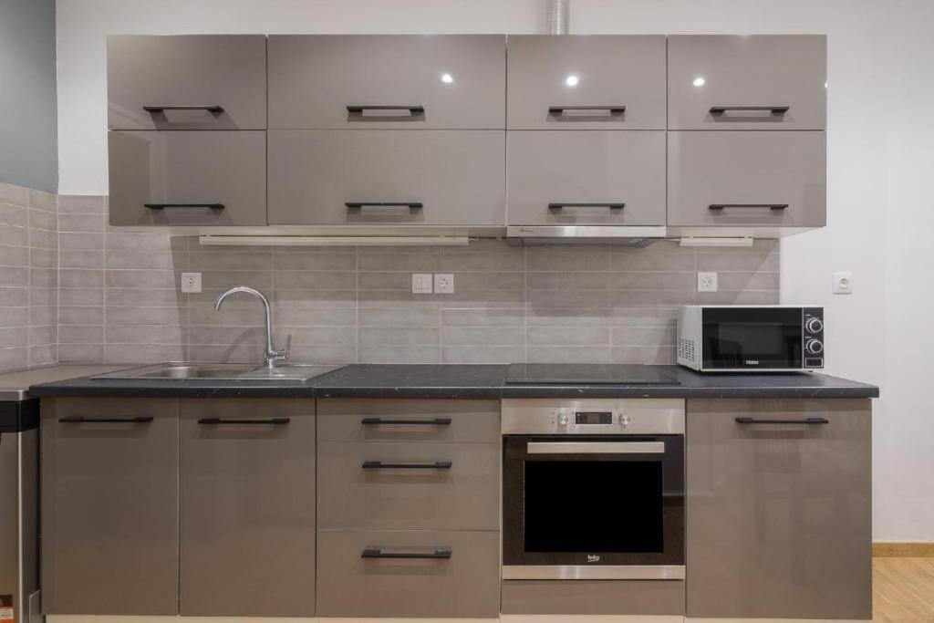 Fully Renovated 1 Bedroom Condo Athènes Extérieur photo